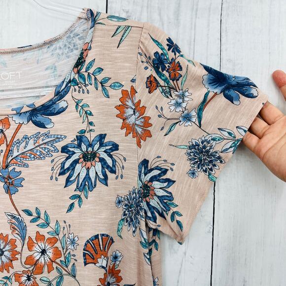 LOFT Outlet Pink Floral Tee Shirt stretchy boho cap sleeve sz XS - Picture 4 of 7